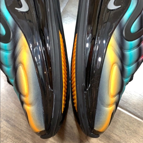 WMNS NIKE AIR MAX 720 (GS) black/metallic silver - Picture 7 of 16